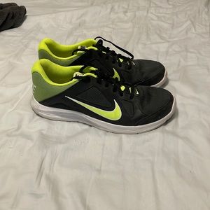 NIKE CP TRAINER GREEN BLACK SIZE 11